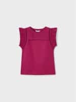 Sleeveless t-shirt
