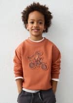 Sweatshirt