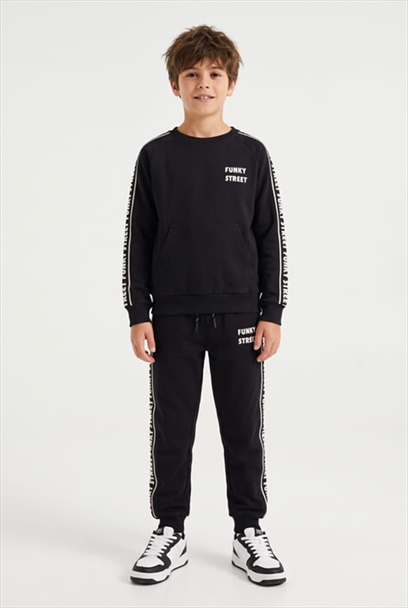 227-117164-BLK.jpg Tracksuit - Image 1