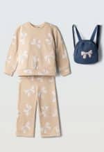 Tracksuit with bag